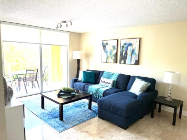 Appartement Renovated 2/2 Unit At Yacht Club/Aventura Extérieur photo