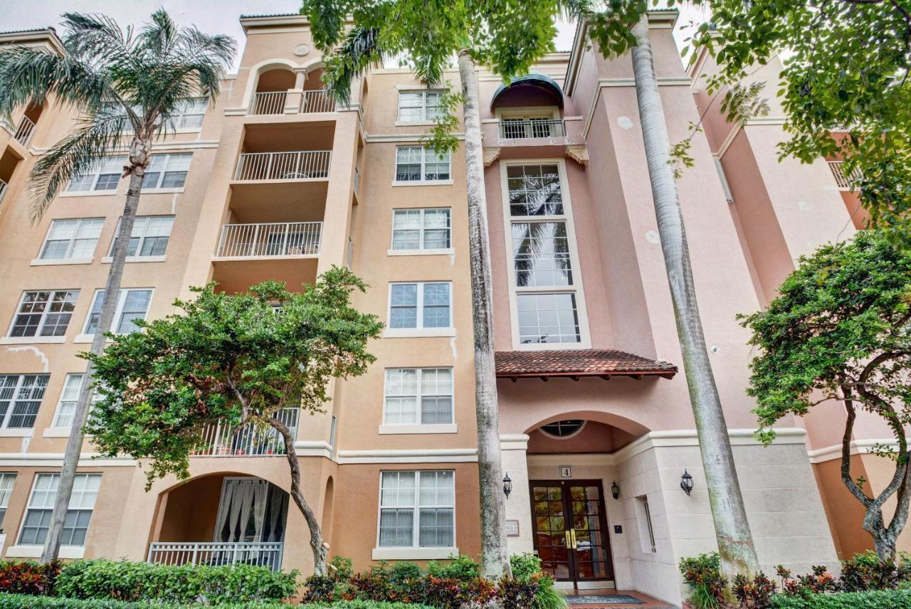 Appartement Renovated 2/2 Unit At Yacht Club/Aventura Extérieur photo